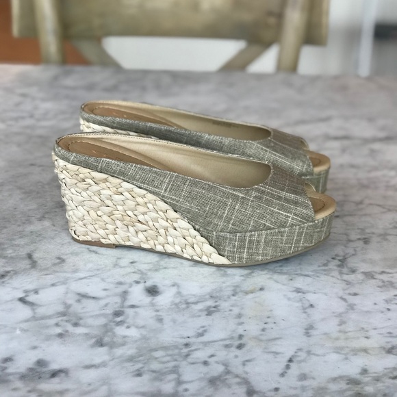 Linen Espadrille Style Peep Toe Sandal - Picture 3 of 8